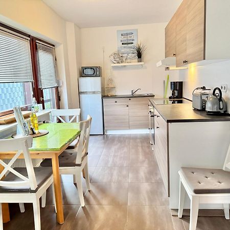 Ferienwohnung Im Erdgeschoss Mit Eingezaeunten Garten Und Terrasse Aurich Eksteriør bilde